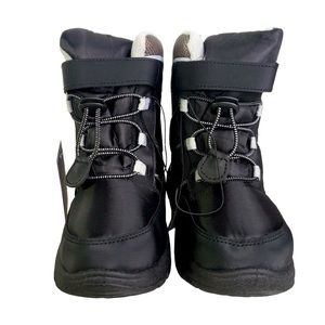 I bought this snow boots for our xmas trip but he outgrew them.